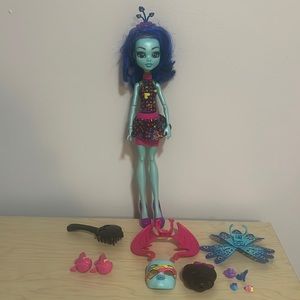 Monster High Inner Monster Spooky Sweet ‘n Frightfully Fierce Doll